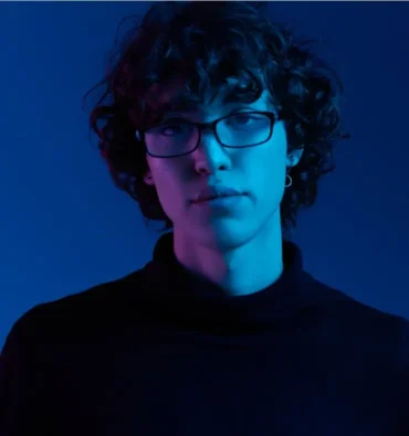 img-team-6 img-team-6